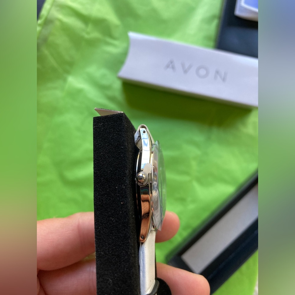 Avon Tis The Season Snowman Watch, Christmas, Holiday, Blue, White, Silver, NIB - Picture 4 of 16